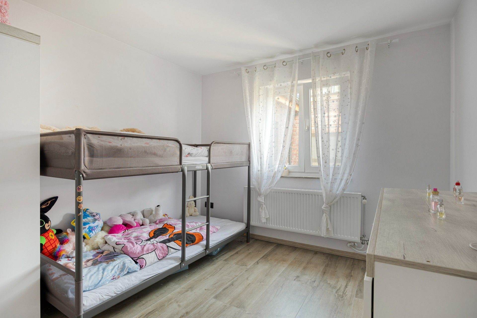 GERENOVEERDE RIJWONING OP 500M VAN CENTRUM foto 18