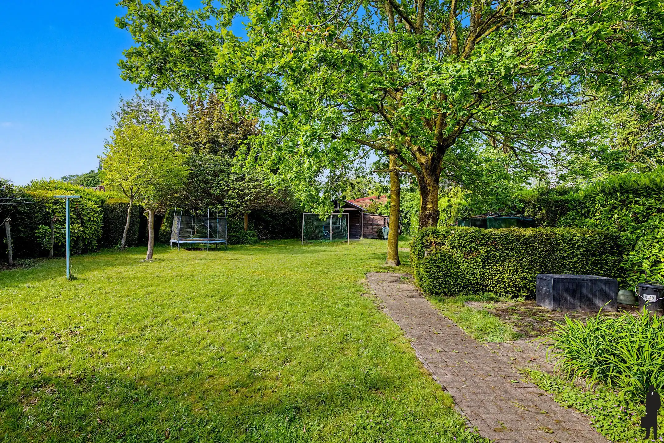 Ruime gezinswoning met tuin en dubbele garage te Eeklo  foto 17