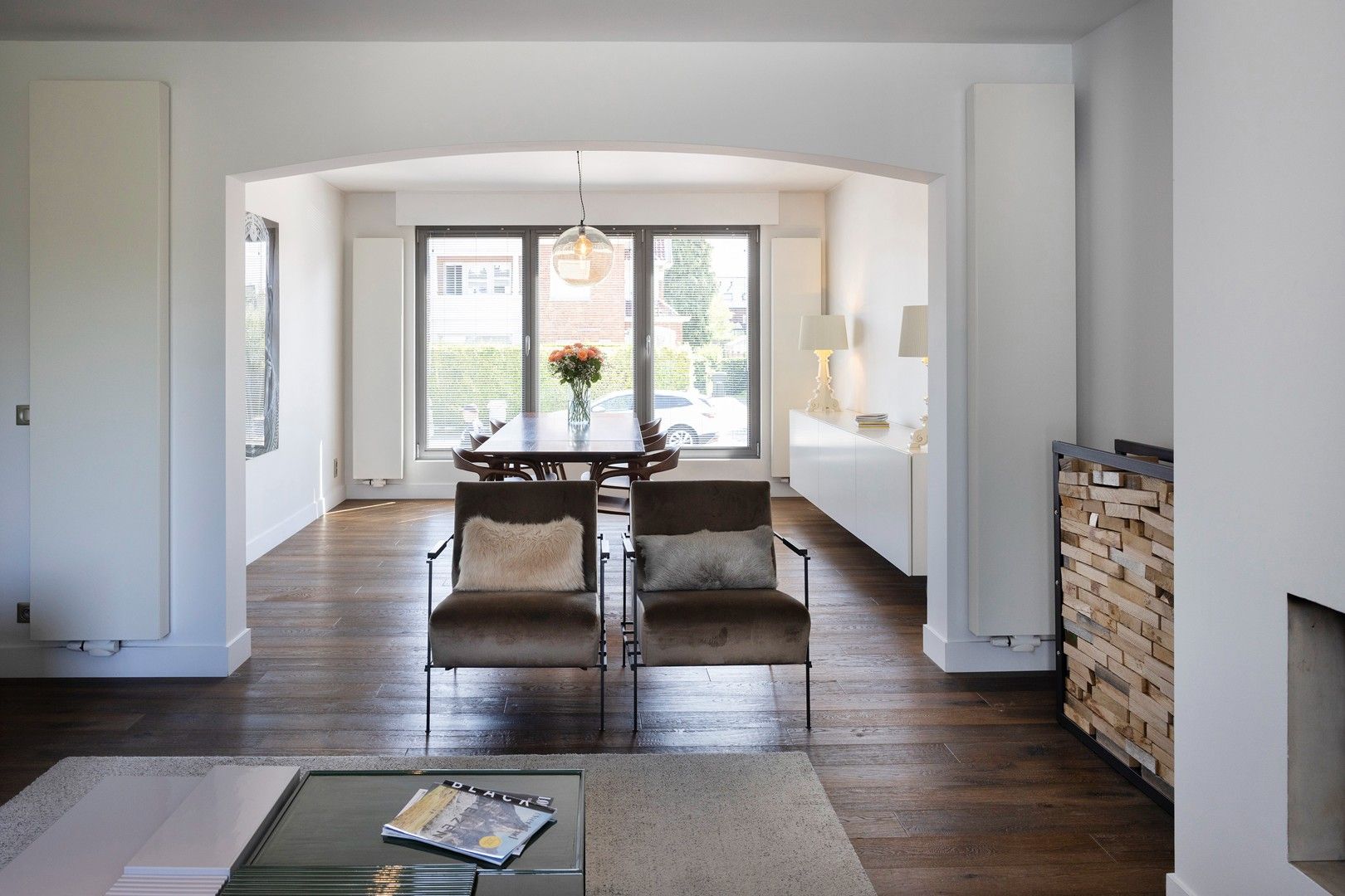 Strak ingerichte & instapklare burgerwoning. foto 3
