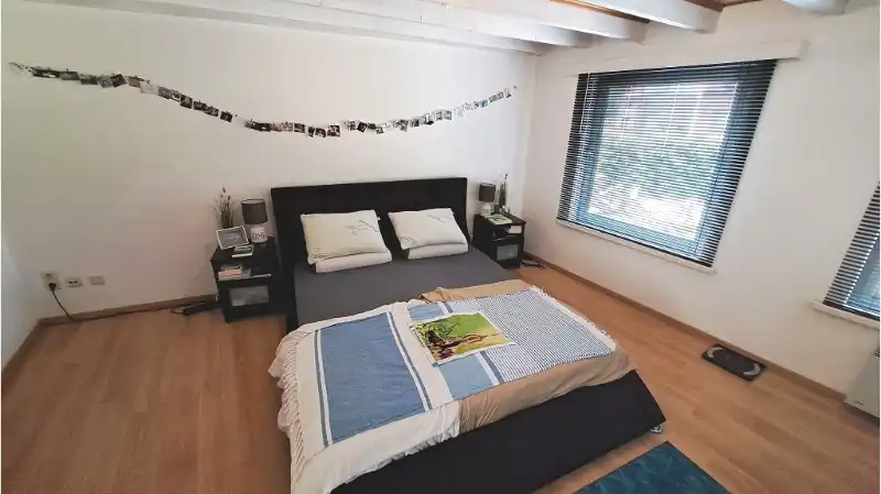 Comfortabele 2-slaapkamerwoning met Terras en Tuintje te koop in Brugge foto 6