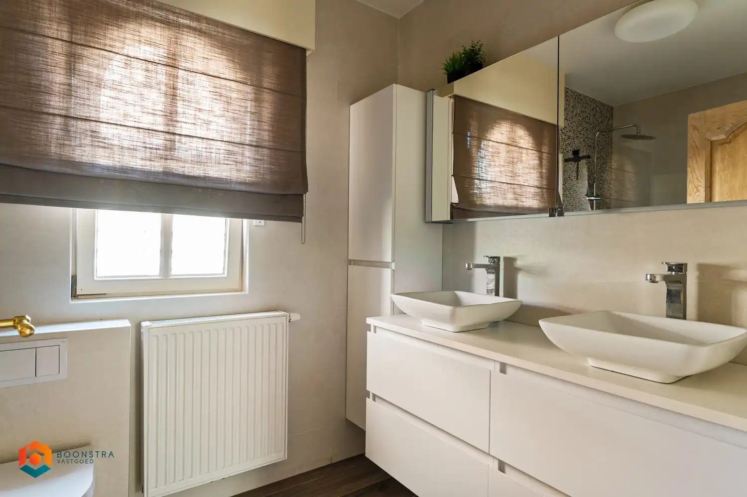 Gelijkvloerse woning met 3 slpkrs en prachtige tuin foto 27