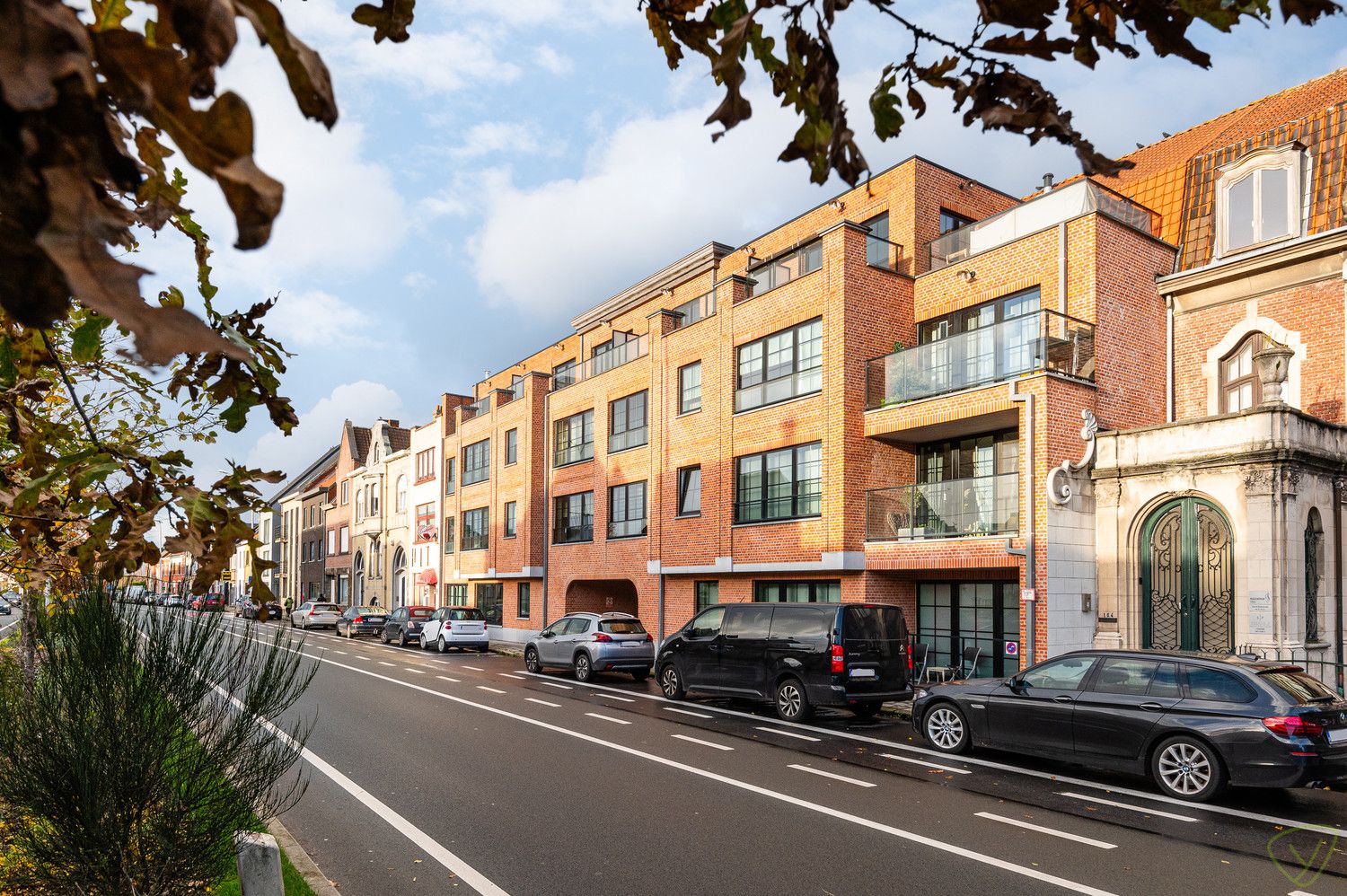 Prachtig en zonnig dakappartement in een moderne residentie! foto 1