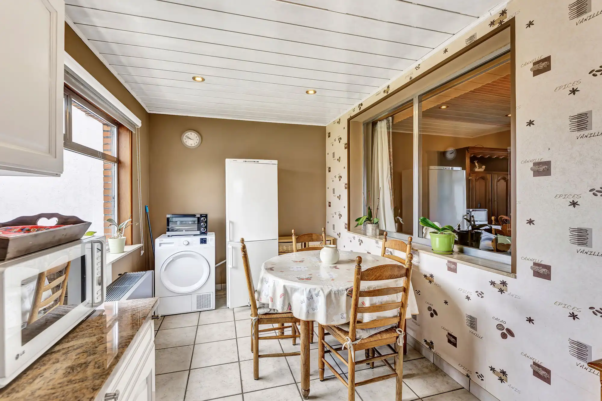 Charmante woning op toplocatie nabij station Liedekerke foto 9