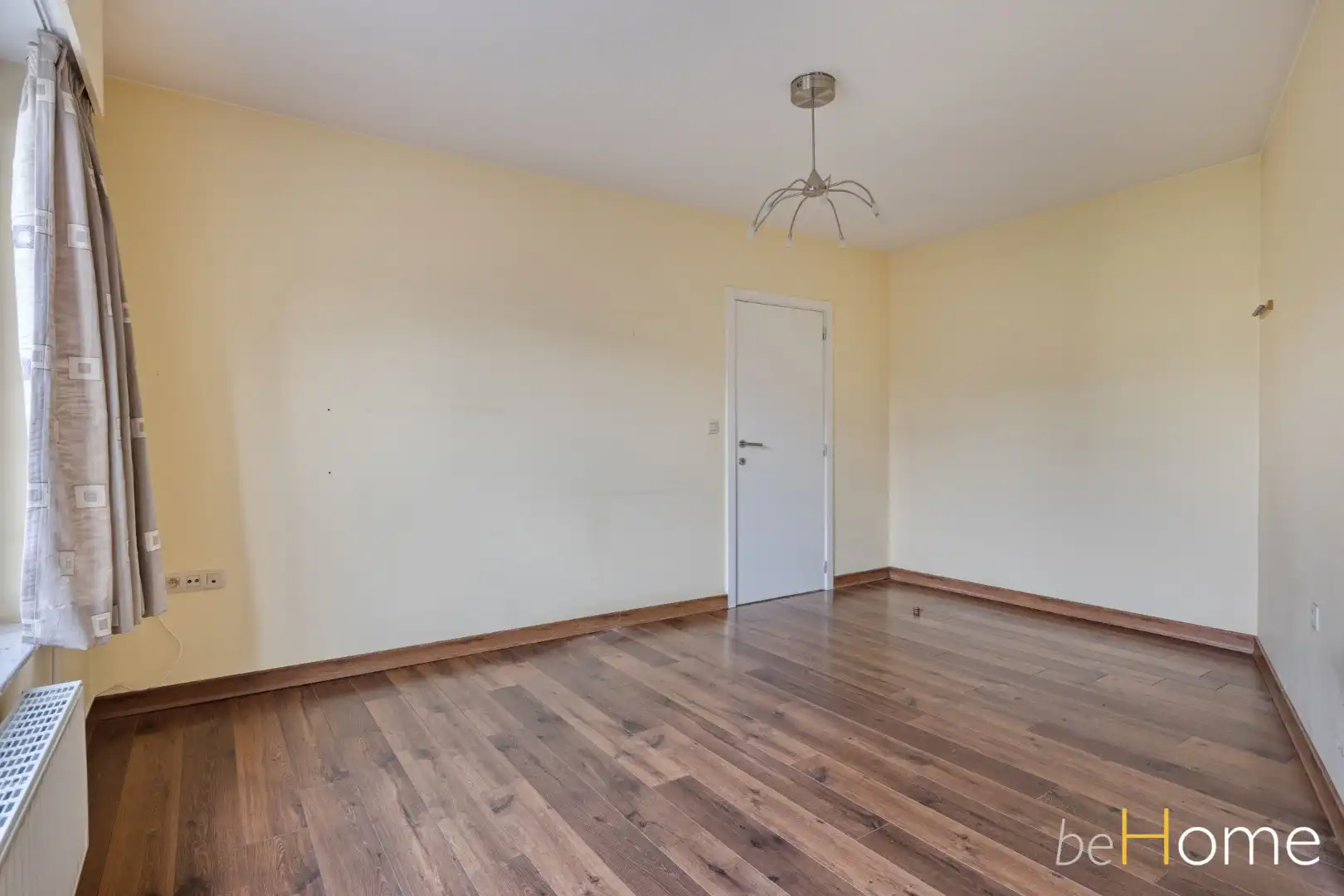 TE KOOP - Op zoek naar een leuk gelijkvloers-appartement met tuin in Merchtem? Welkom Home! foto 13