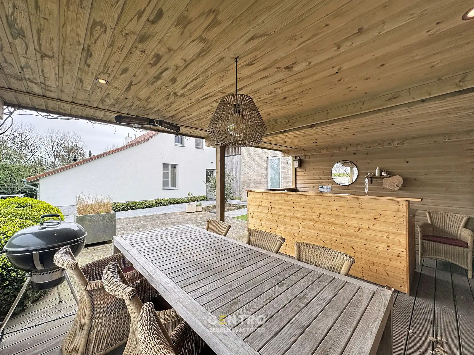 Fantastische woonst met handelsruimte op CHARMANTE ligging te Oostende! foto 22