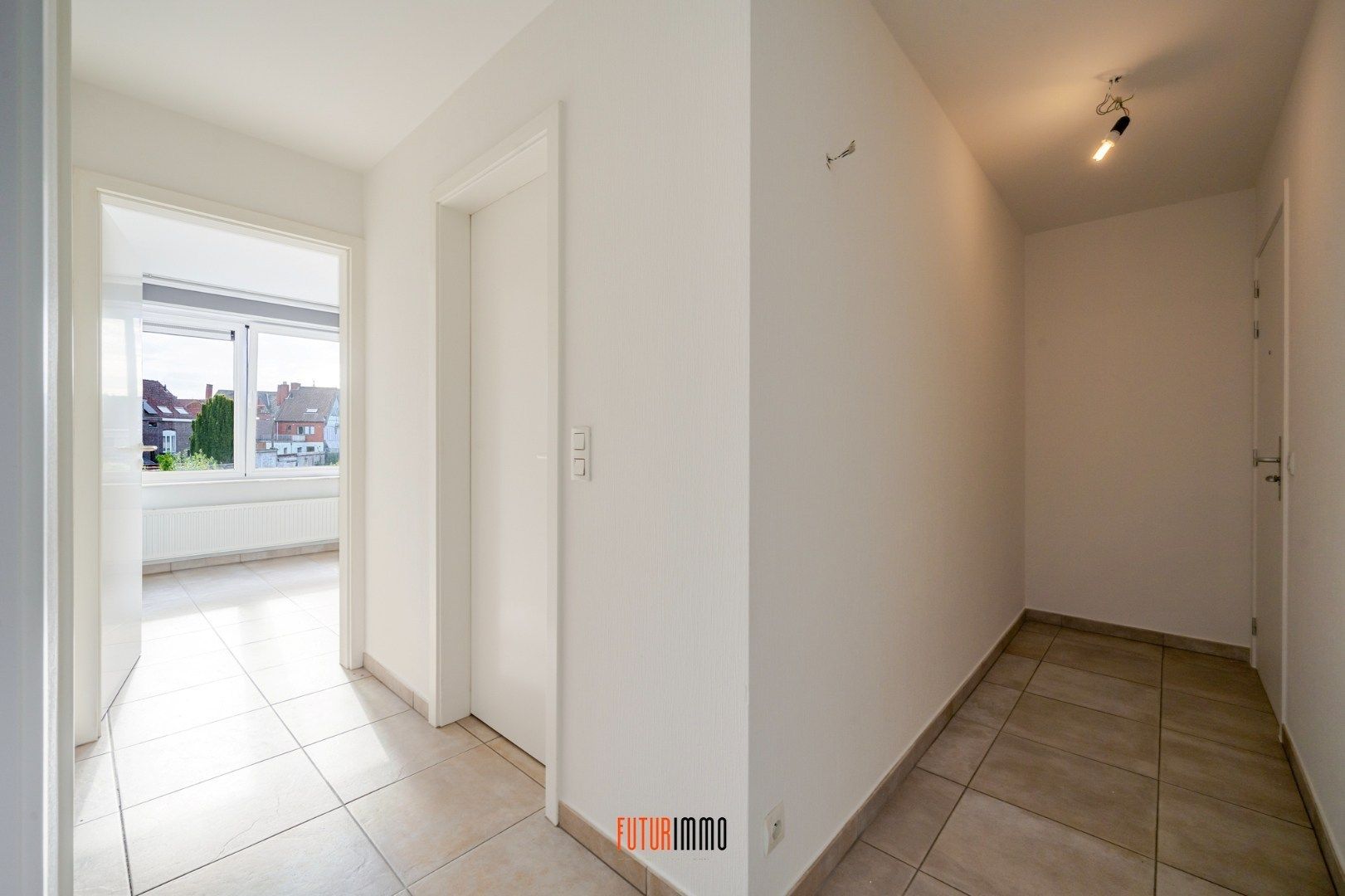 Instapklaar 2-slpk appartement aan station RSL foto 11