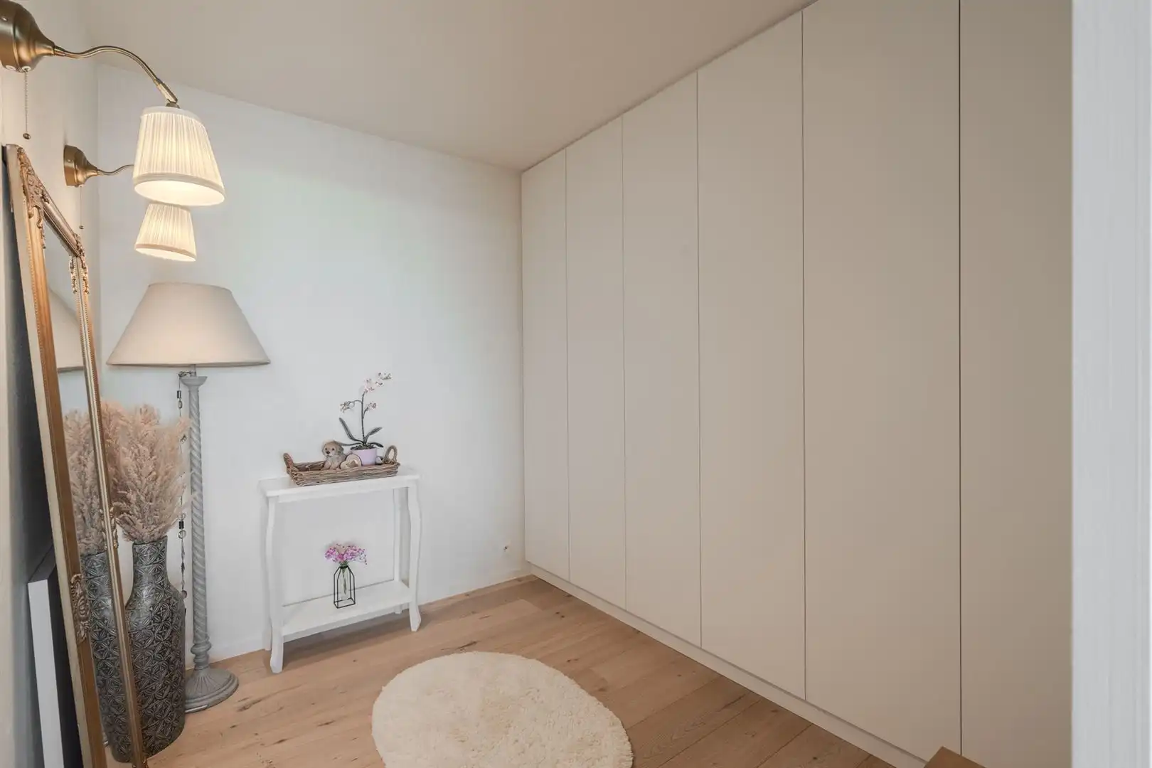 Uniek afgewerkt appartement zongericht in perfecte staat foto 20