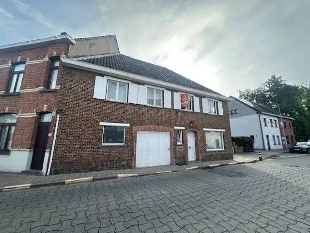Centraal gelegen ruime woning met tuin Sint-Denijs-Westrem! foto 3