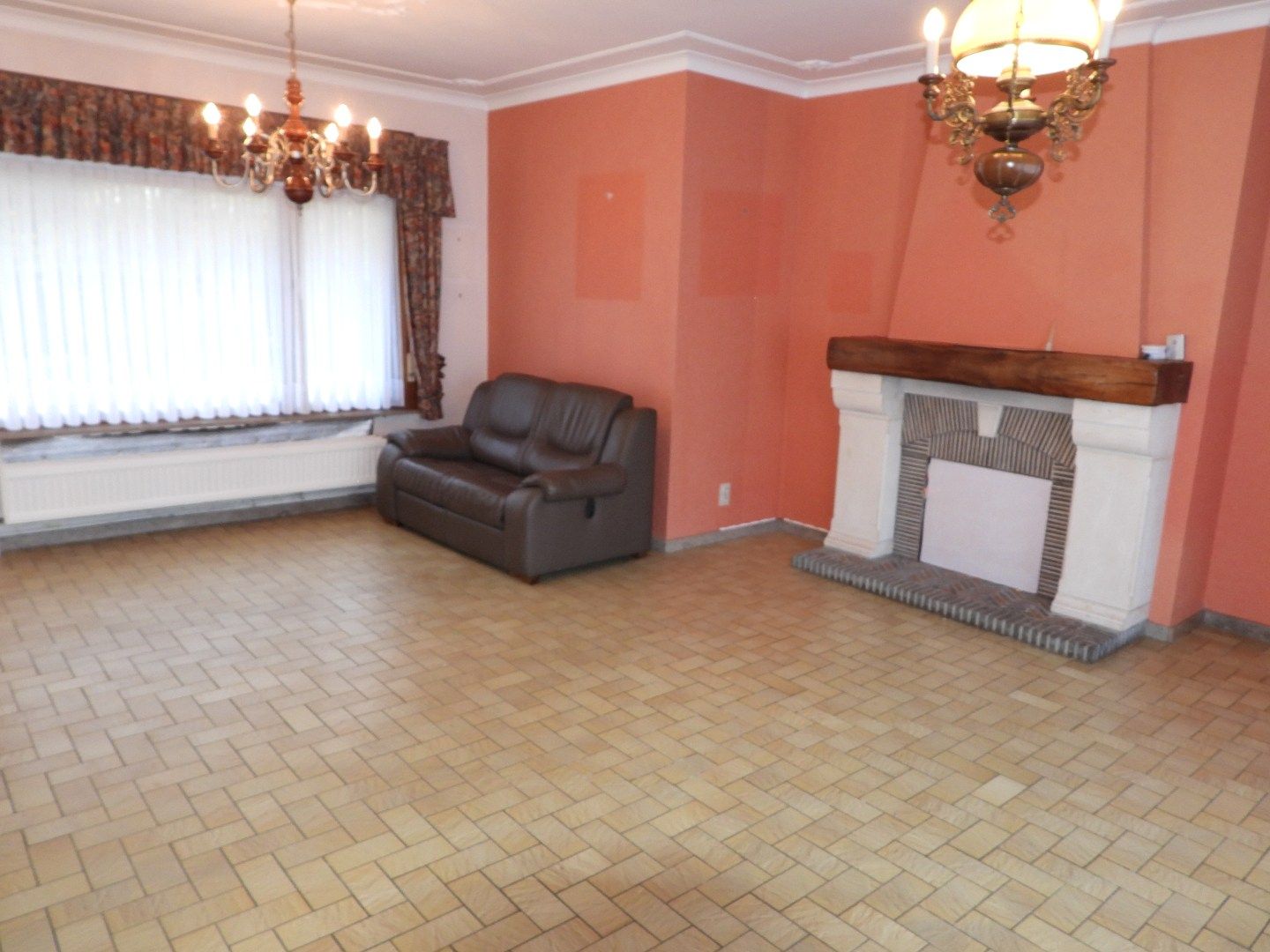 Charmante  woning met tuin op toplocatie te Drieslinter, Staionsplein 4 foto 8