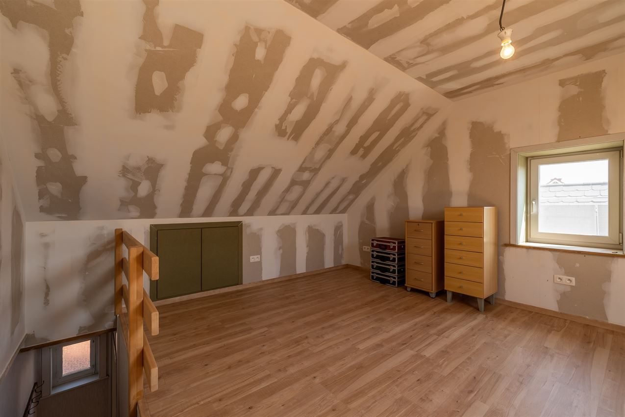robuuste te renoveren woning op 11a10ca foto 19