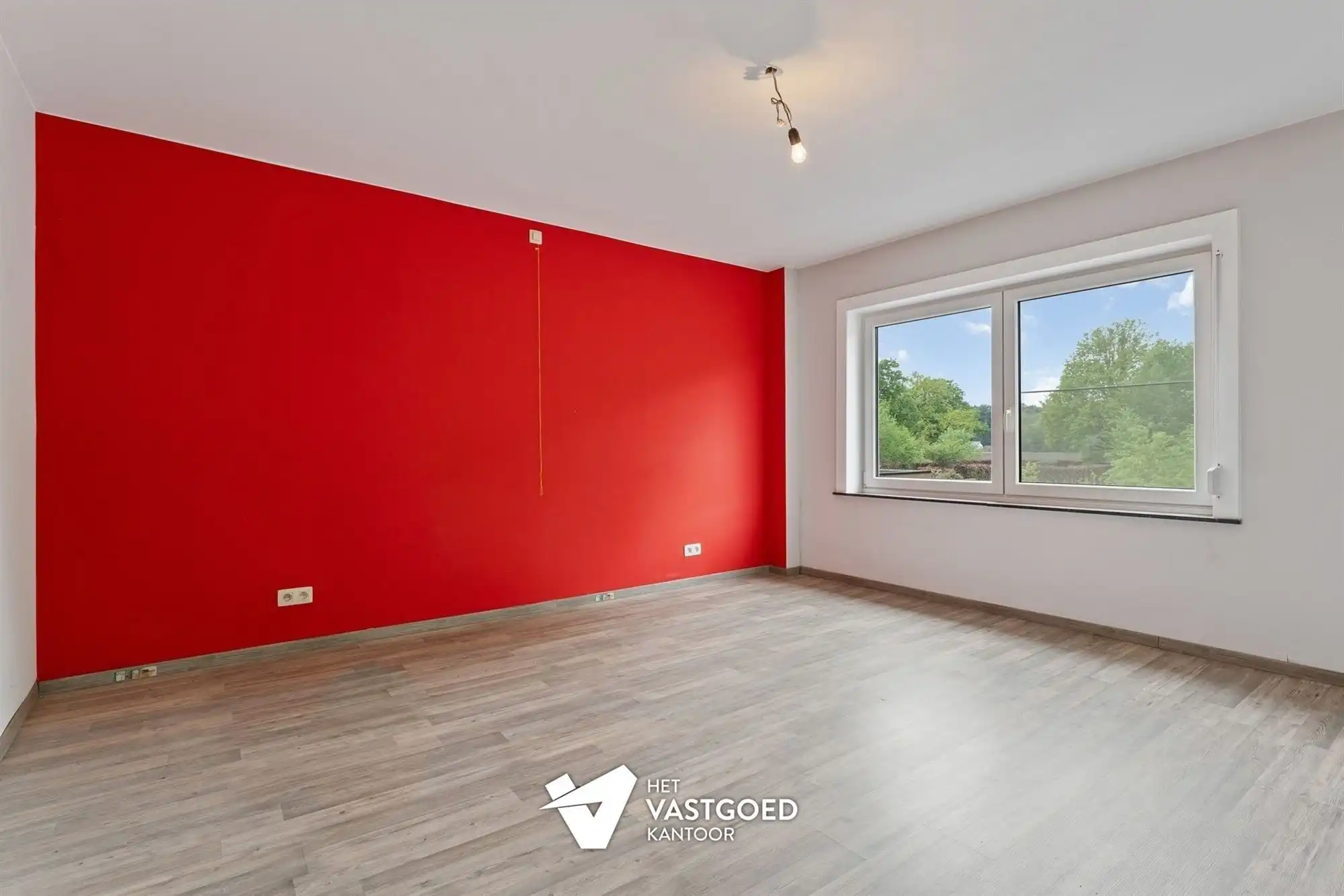 VOLLEDIG GERENOVEERDE WONING OP IDEALE LIGGING foto 18