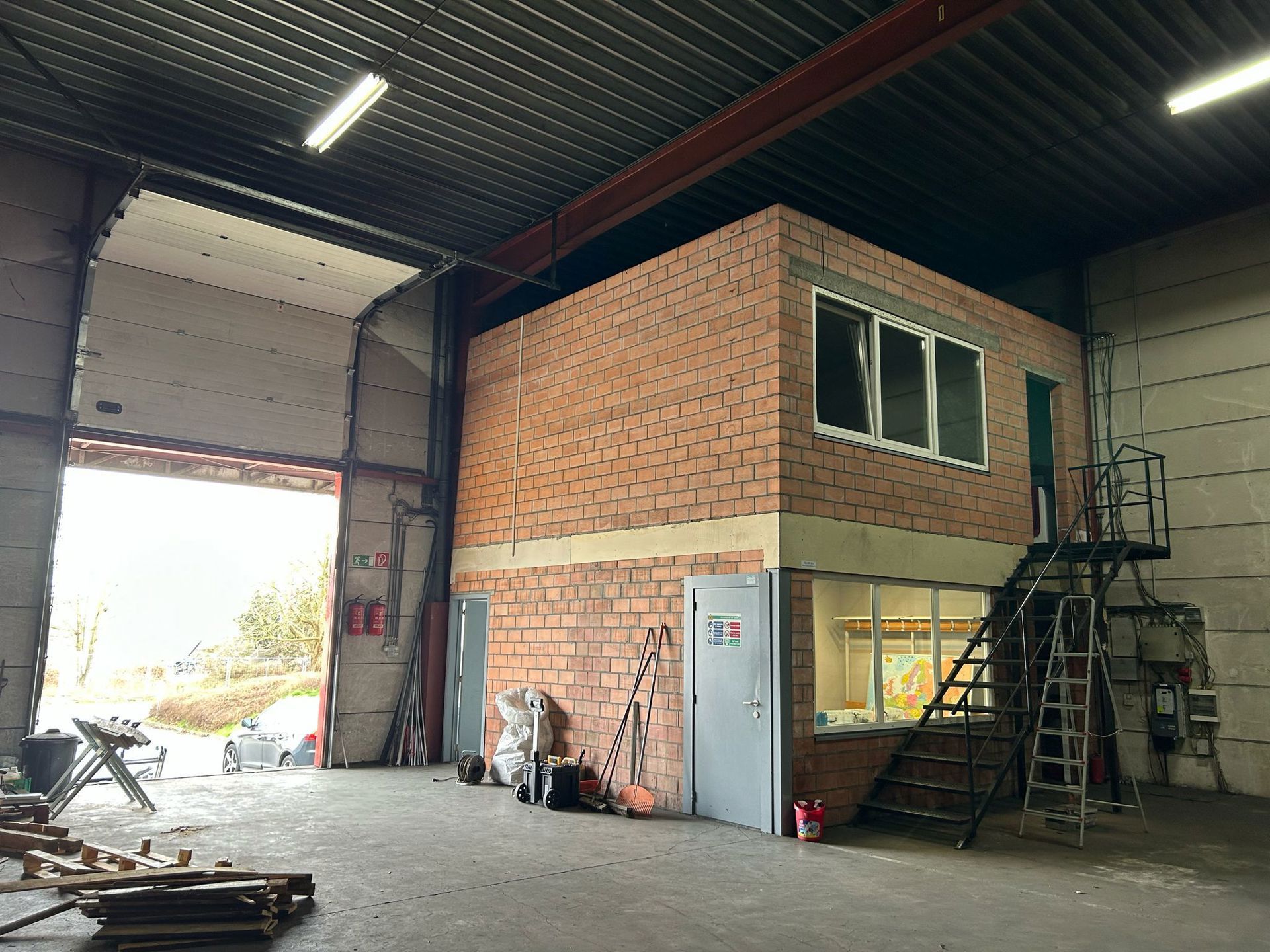Opslagruimte te huur in transportzone Meer foto 4
