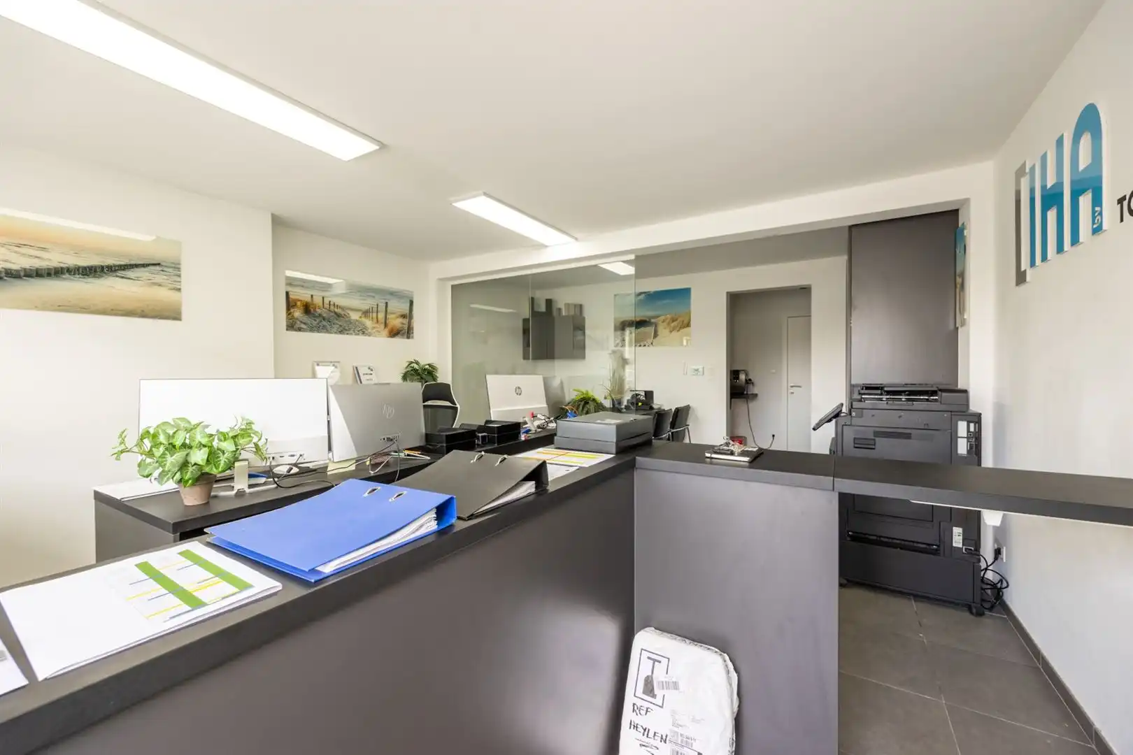 Tussen twee parken: licht appartement met tuin en garage foto 20