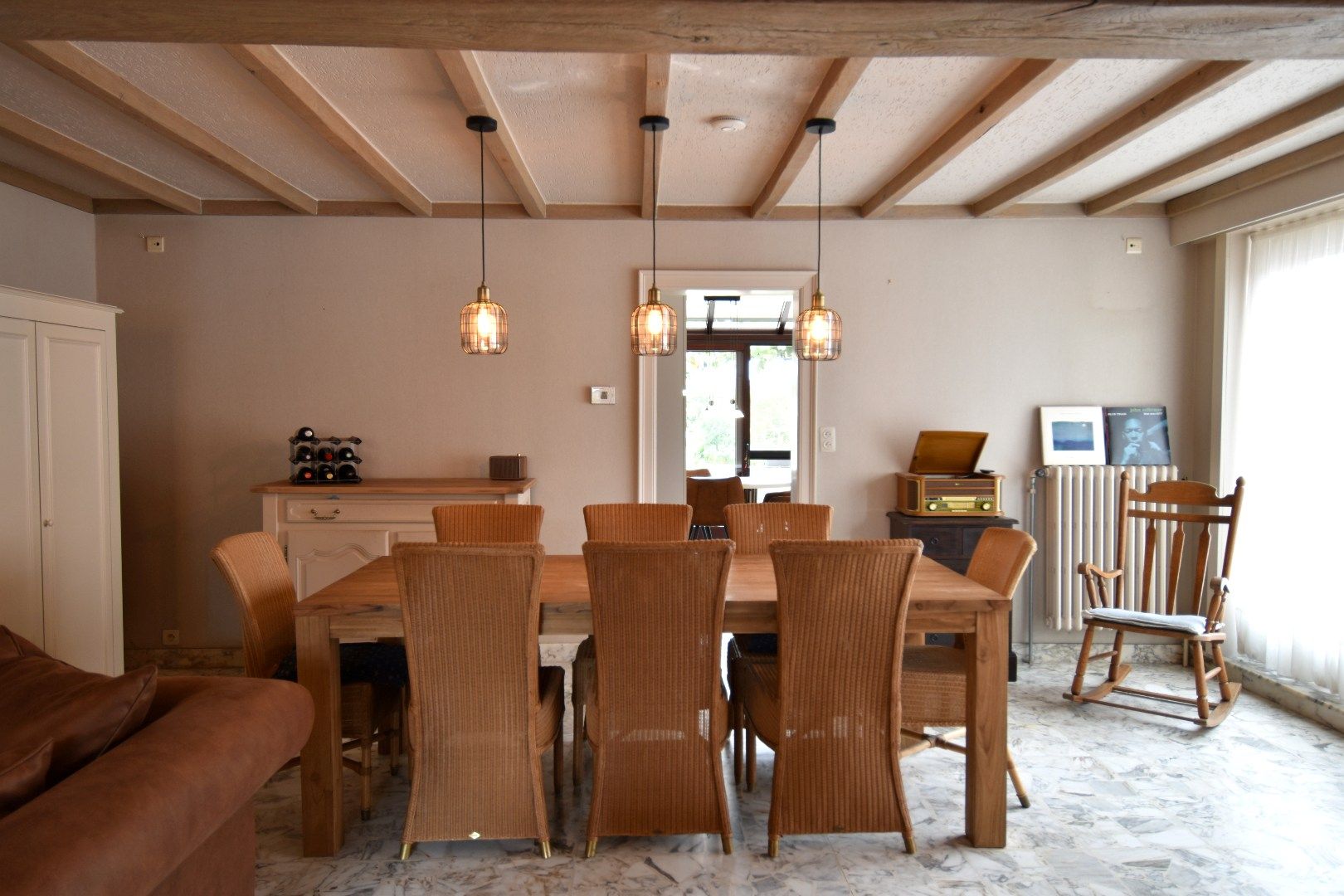 Charmante alleenstaande woning met 3 slaapkamers, tuin en garage in een rustige straat te Rollegem foto 6