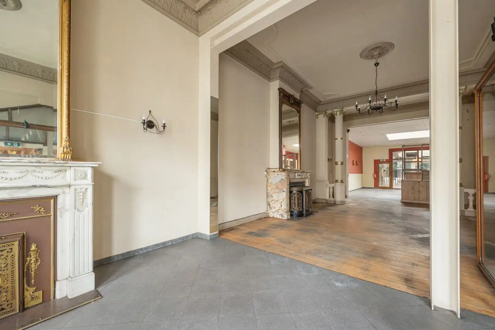 NEO-CLASSICISTISCH HERENHUIS bij parken foto 7