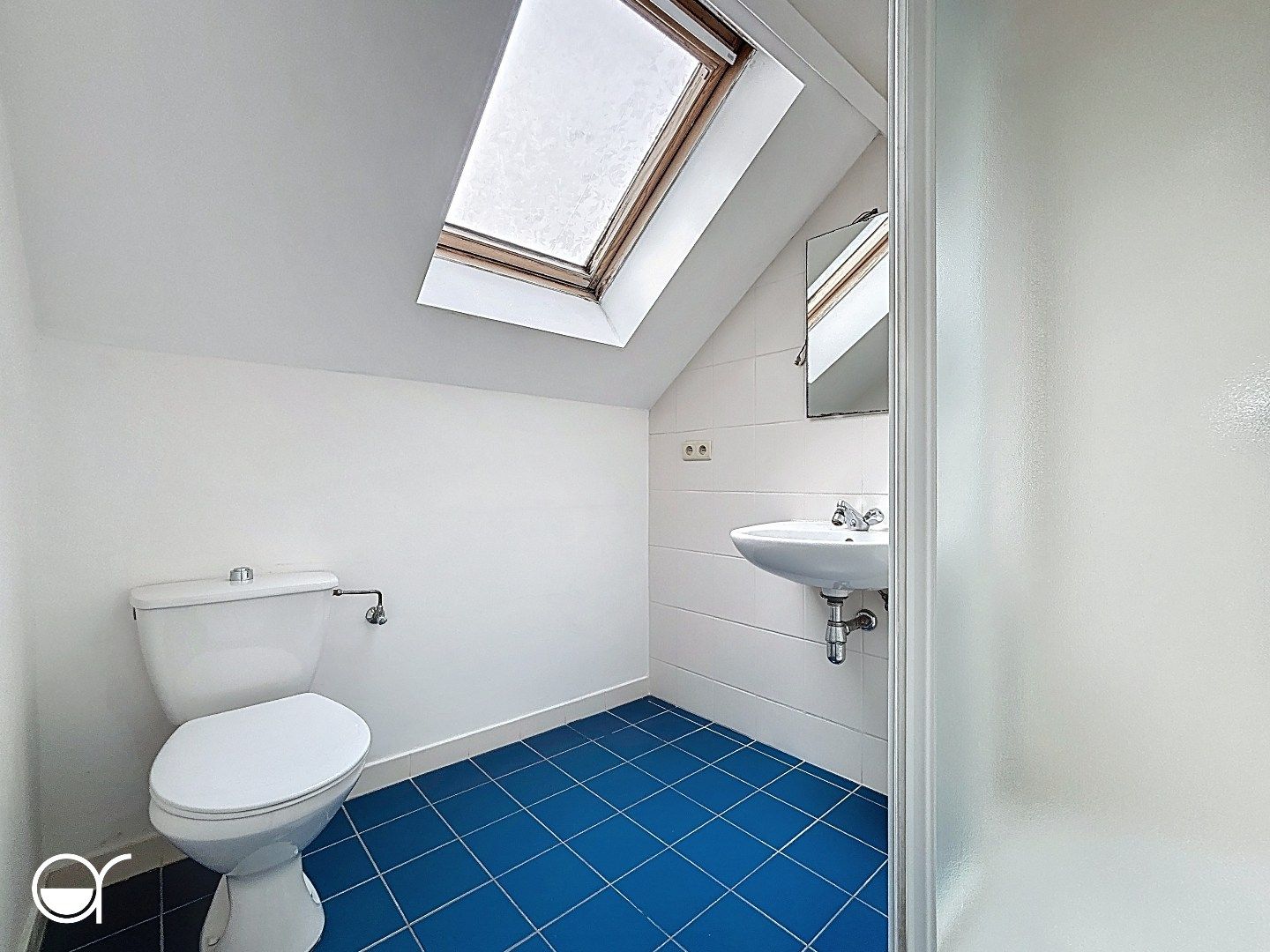 Op te frissen woning met grote tuin nabij Stropkaai foto 14