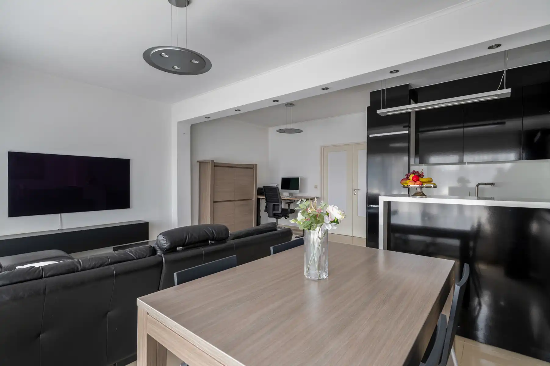 Lichtrijk dakappartement met 2 slpk en terras in Borgerhout foto 7