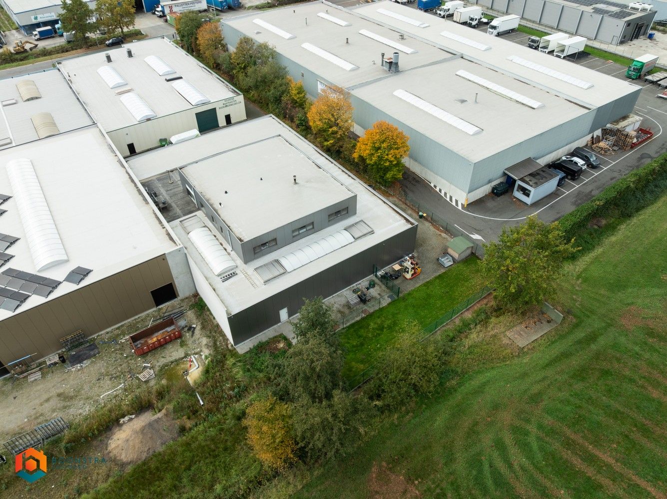 Winkel/showroom (210 m²) + magazijn (625 m²) op toplocatie in Sint-Katelijne-Waver foto 18