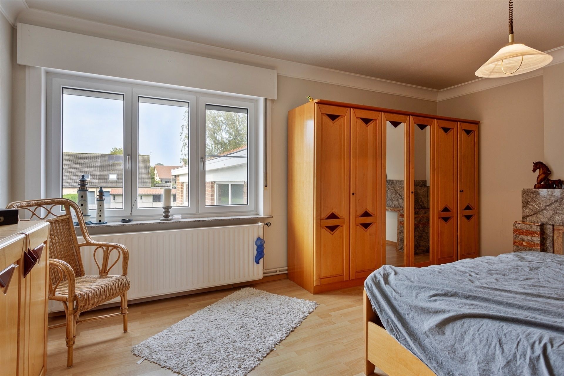 Woning met handelsruimte op commerciële topligging te Mazenzele foto 12