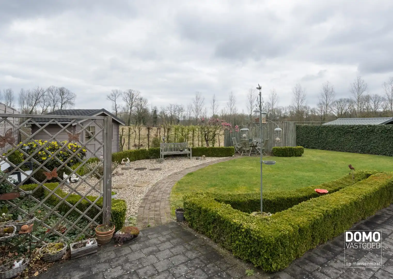 DEELS GERENOVEERDE WONING MET 3 SLAAPKAMERS, GARAGE EN RUIME TUIN TE KOOP IN KERMT  foto 17