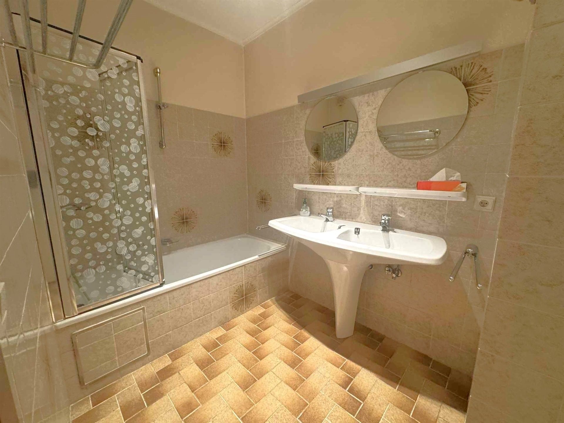 Prachtig appartement met 2 slaapkamers te huur te SINT-AGATHA-BERCHEM. foto 11