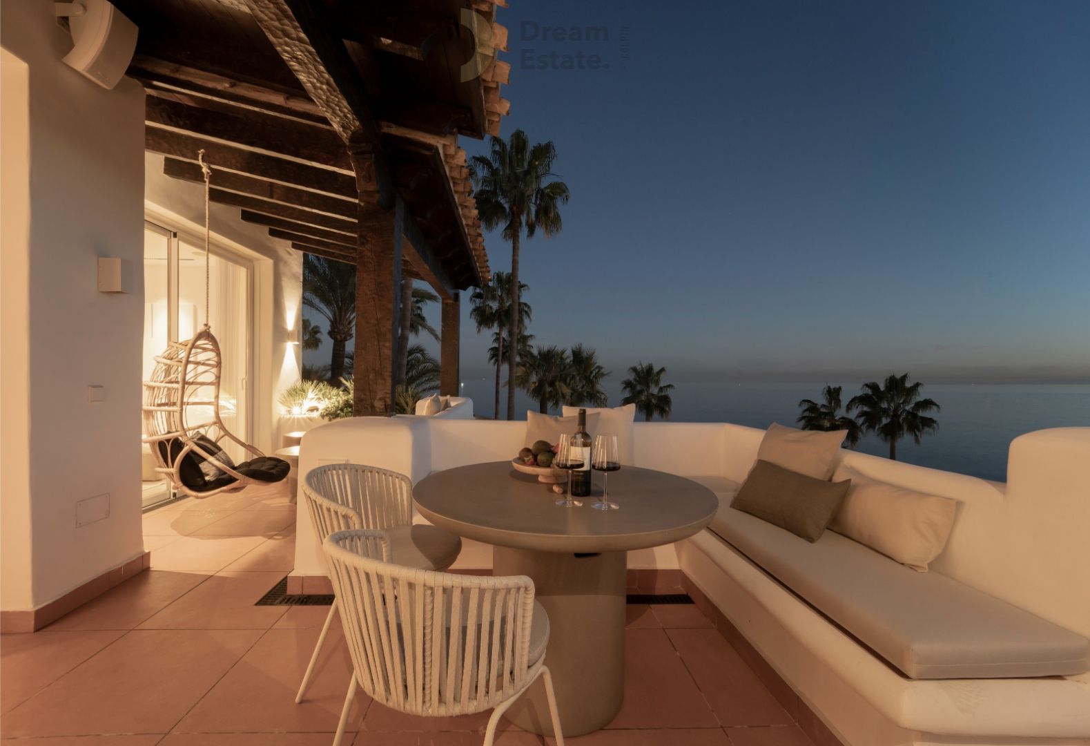 Luxe penthouse frontline beach Estepona. foto 43