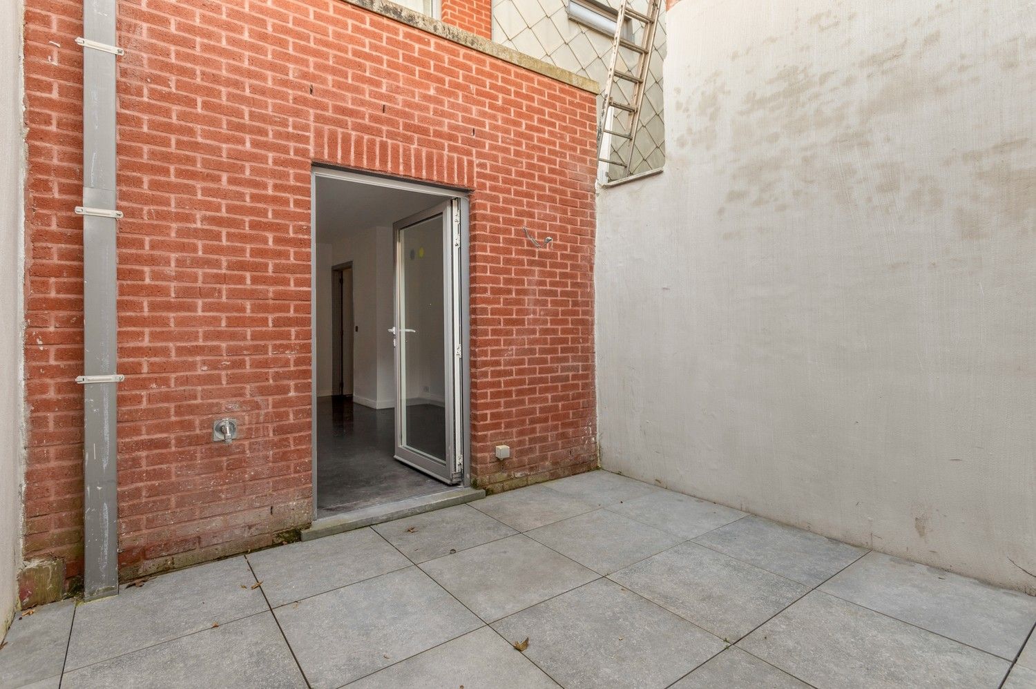 Gelijkvloers appartement + garage met 2 slpk + terras ! foto 17