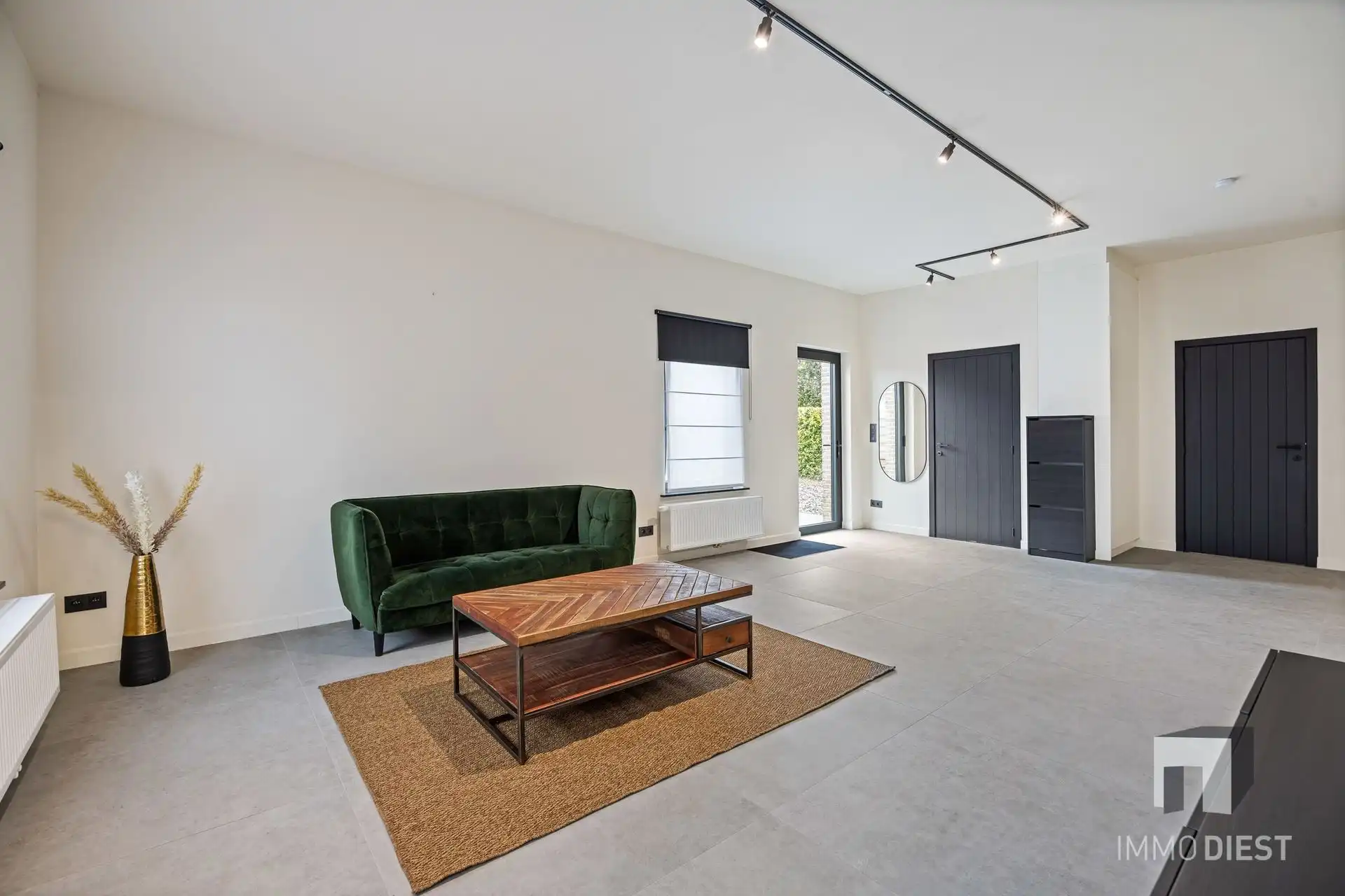 Twee vliegen in één klap: appartement en handel foto 35