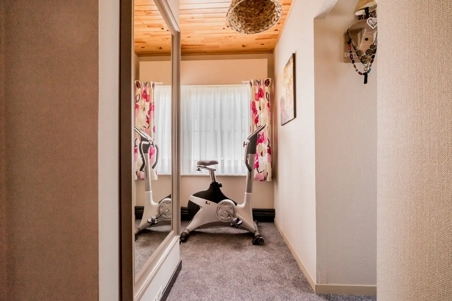 Charmante halfopen bebouwing met instapklaar karakter foto 22