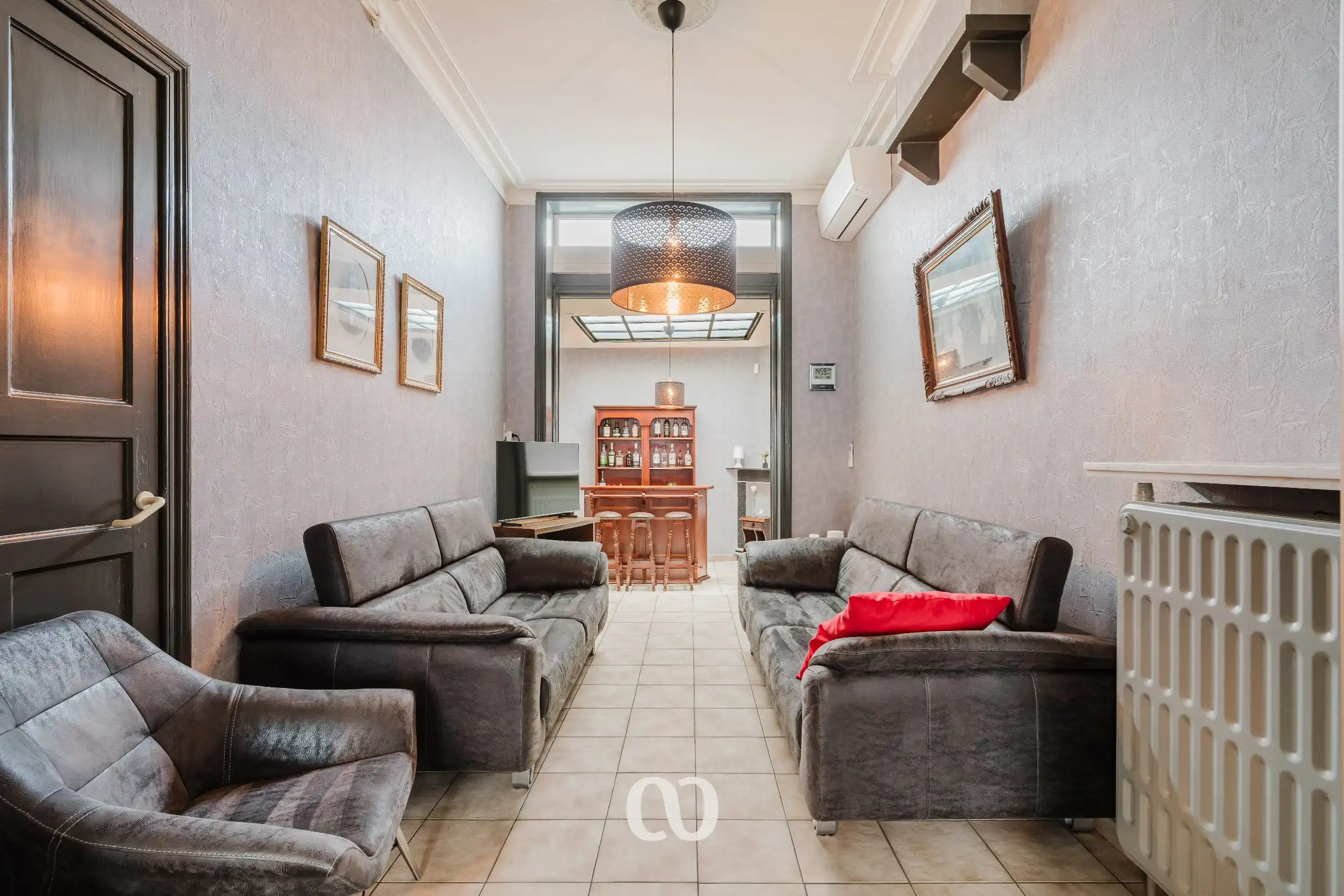 Ruim herenhuis met 8 slaapkamers en tuin in het centrum van Oudenaarde foto 4