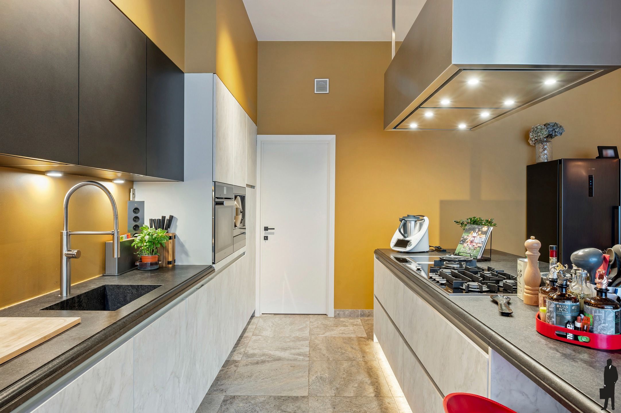 Exclusief gelijkvloers appartement met hoogwaardige afwerking en unieke stadstuin (230m²) foto 16