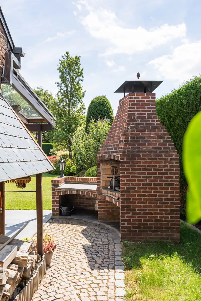 Rustig gelegen, charmante villa met riante tuin en zwembad foto 11