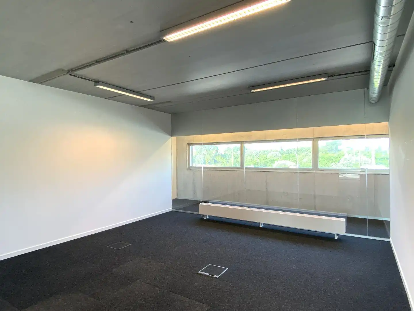 INSTAPKLARE KANTOORRUIMTE OP BOVENVERDIEPING (325m²) OP TOPLOCATIE foto 13