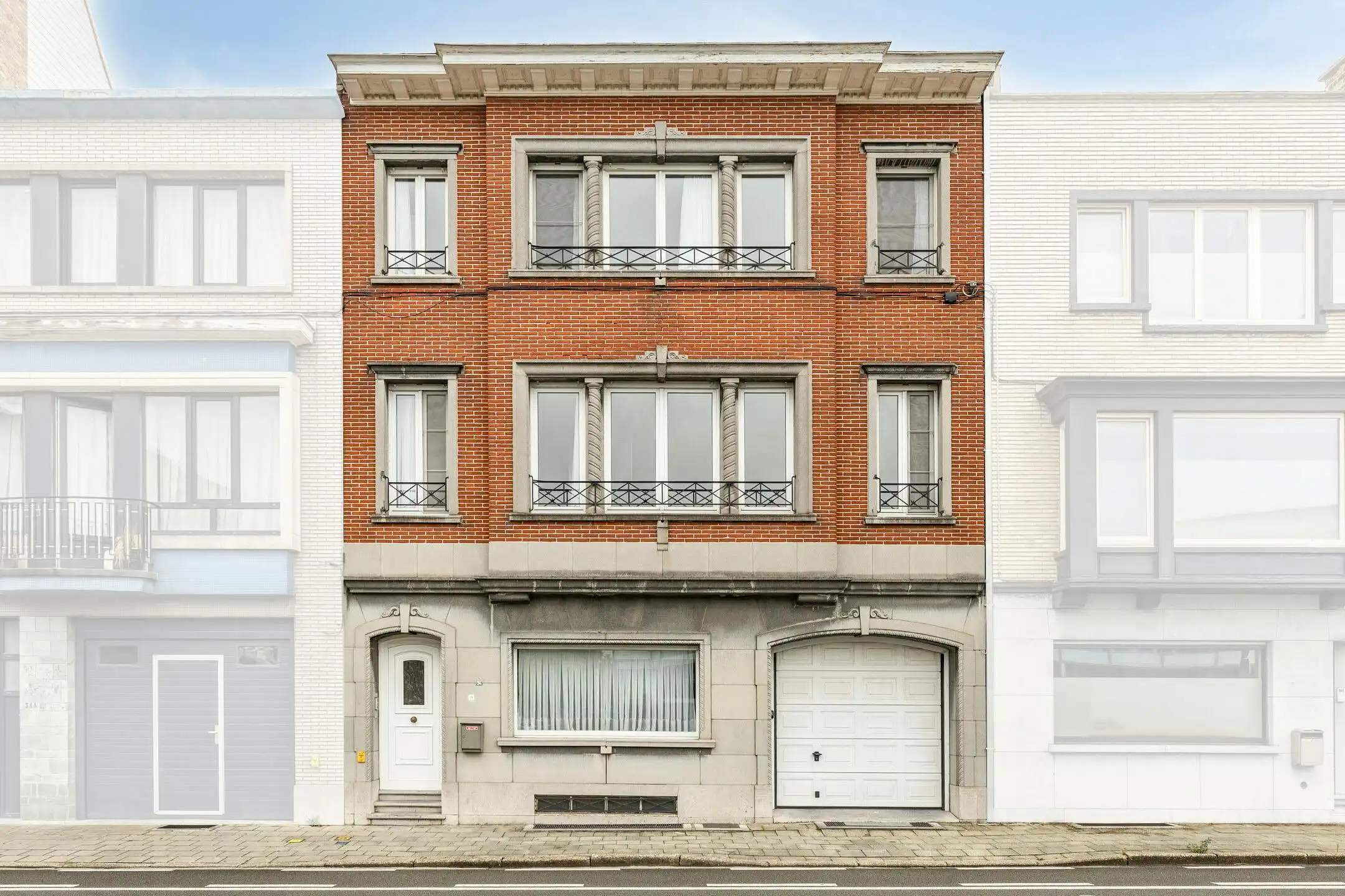 Karaktervolle stadswoning met garage en stadstuin in Kortrijk foto 2