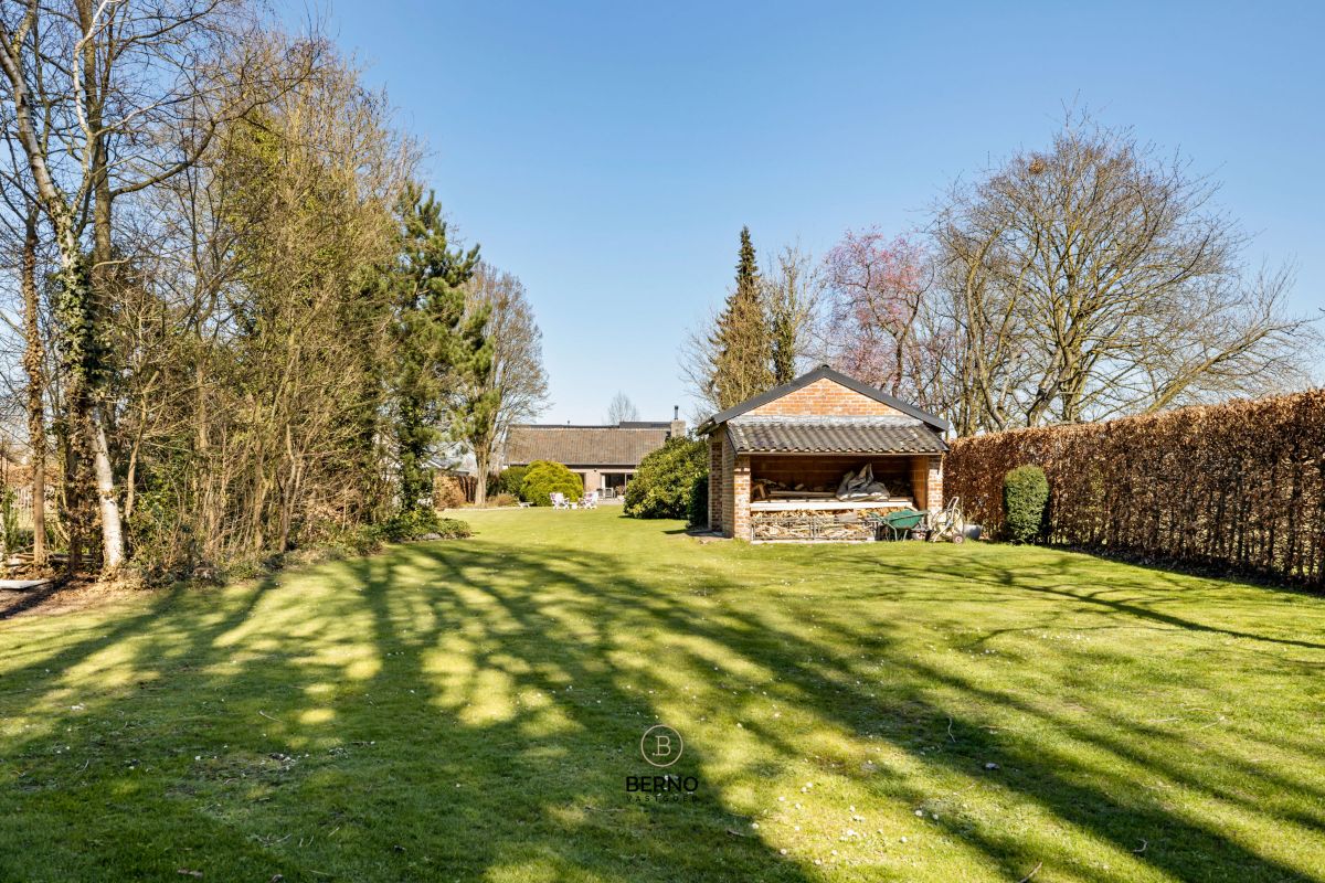 Ruime laagbouwvilla op een prachtig perceel van 2400m² foto 14