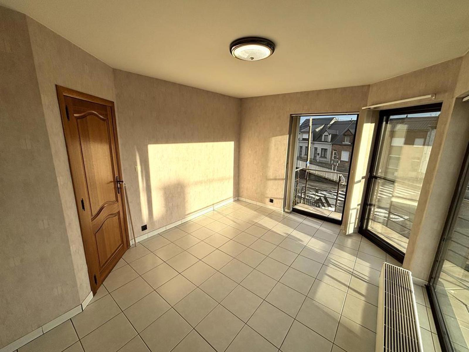 Instapklare halfopen bebouwing met 4 slaapkamers!  foto 17