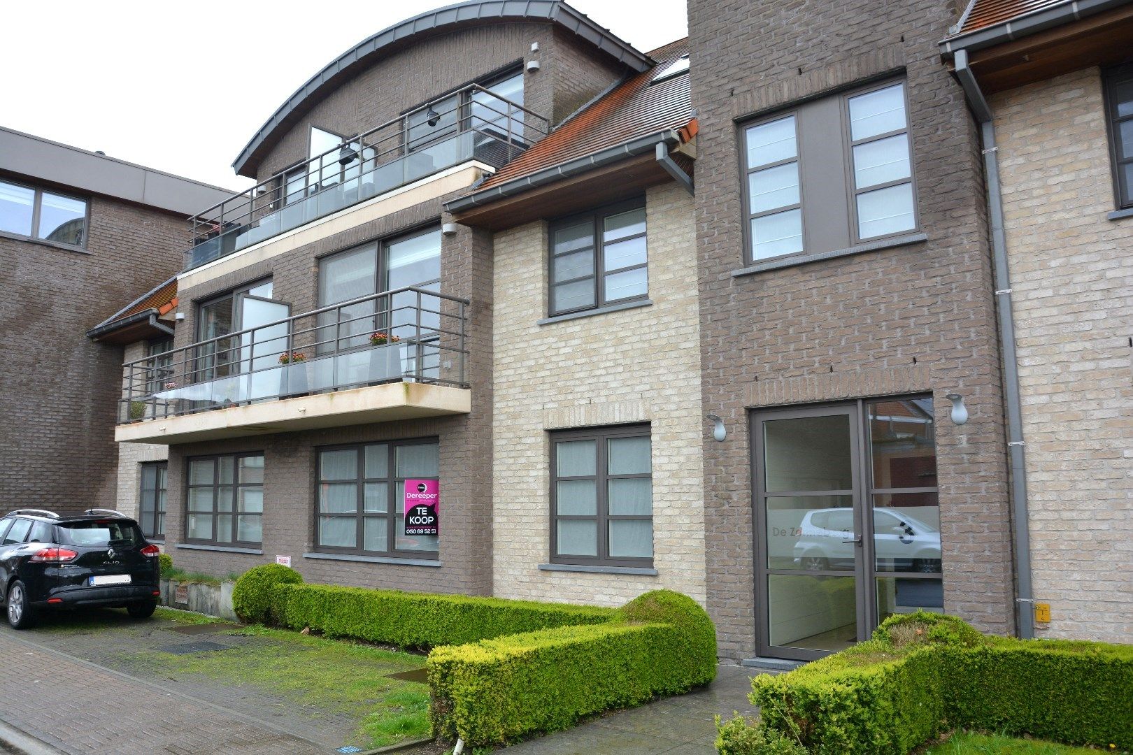 Ruim instapklaar gelijkvloersappartement met tuin en kelderberging foto 4