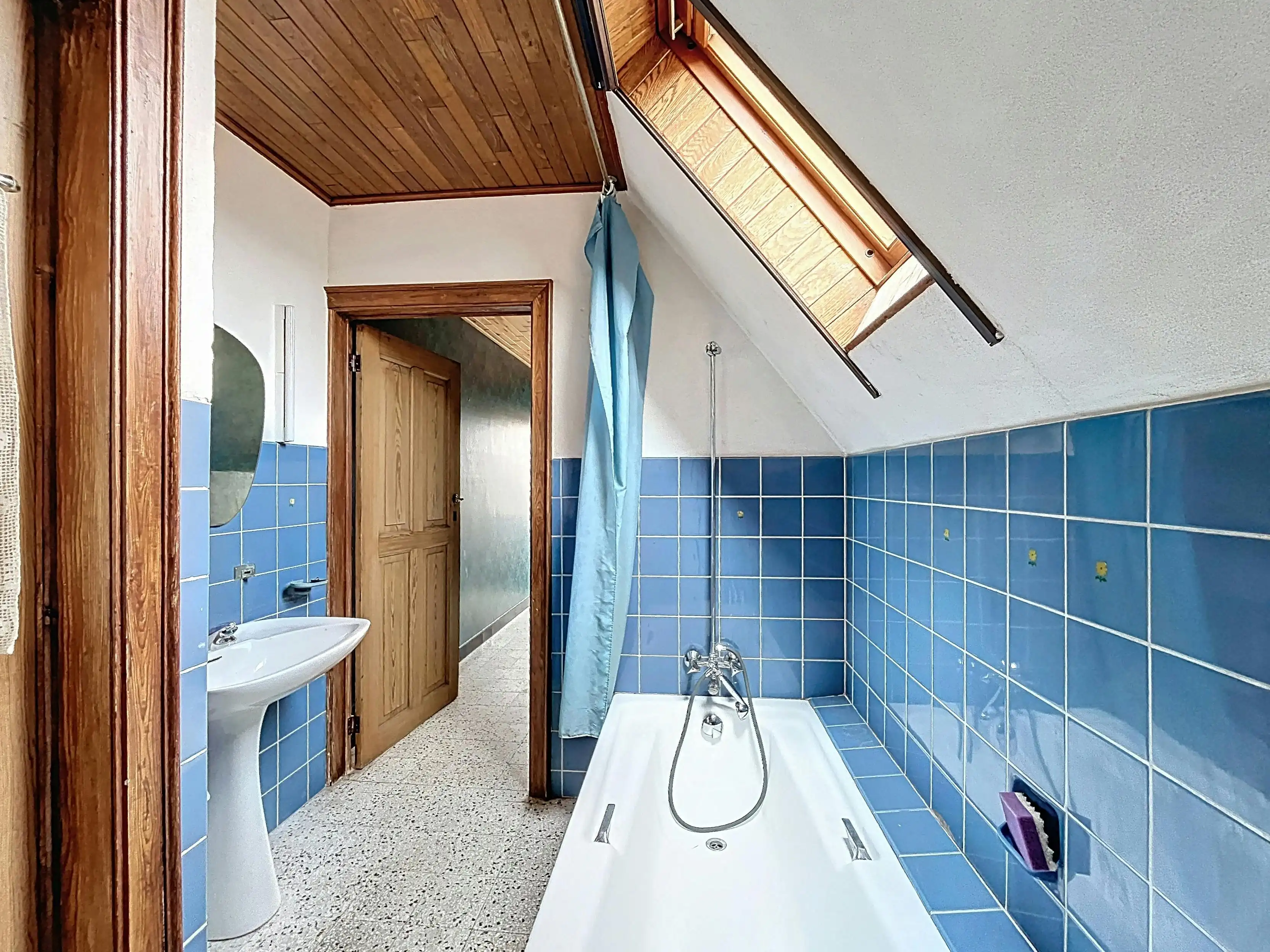 Huis met 3 slaapkamers te koop in centrum Ursel foto 11