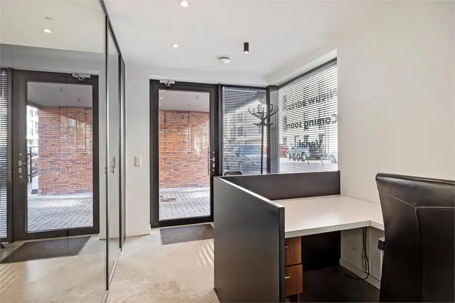 Modern kantoorgebouw te huur op toplocatie in Tessenderlo-Ham foto 6