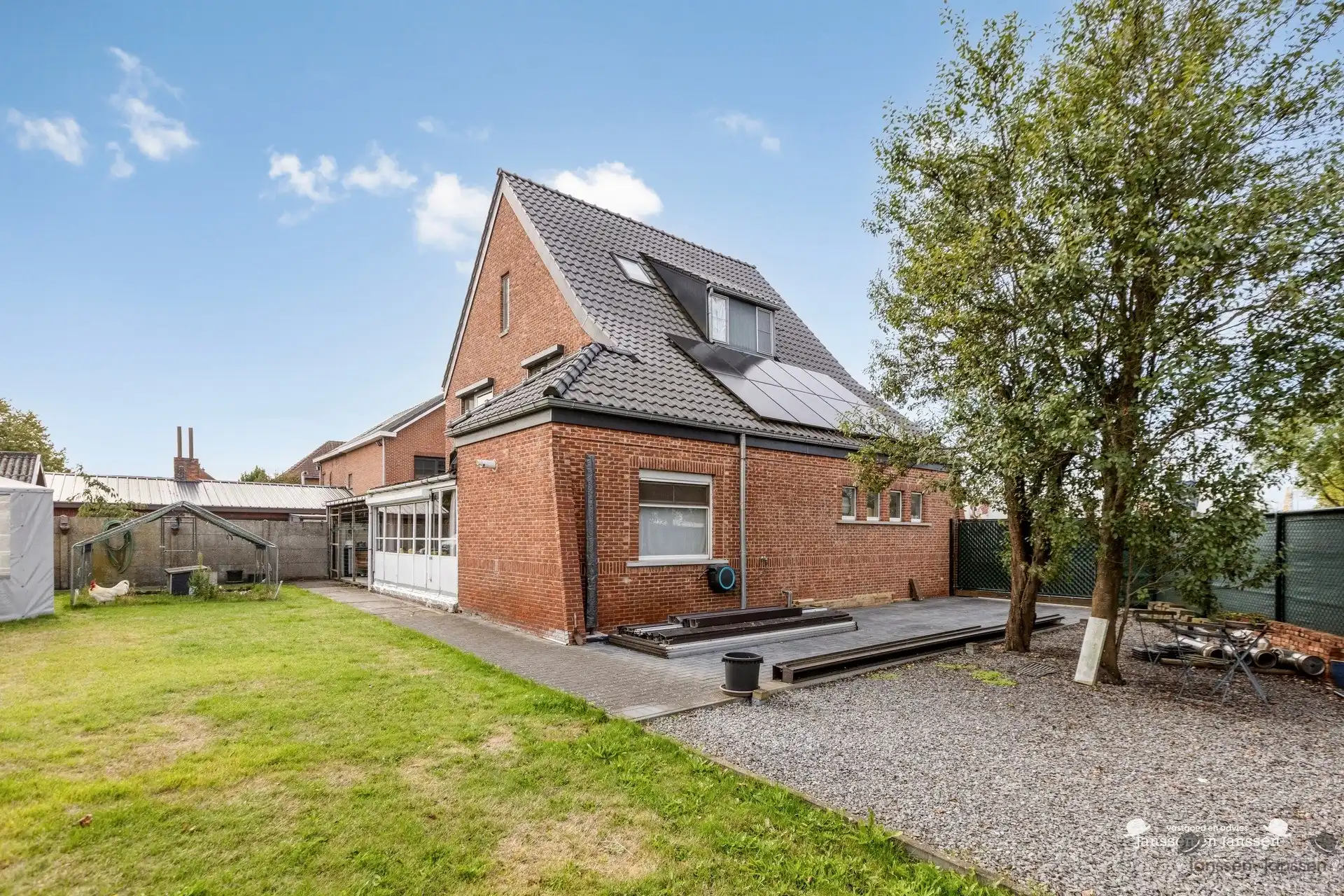 Ruime energiezuinige gezinswoning met 4 slaapkamers nabij het centrum van Zonhoven foto 22