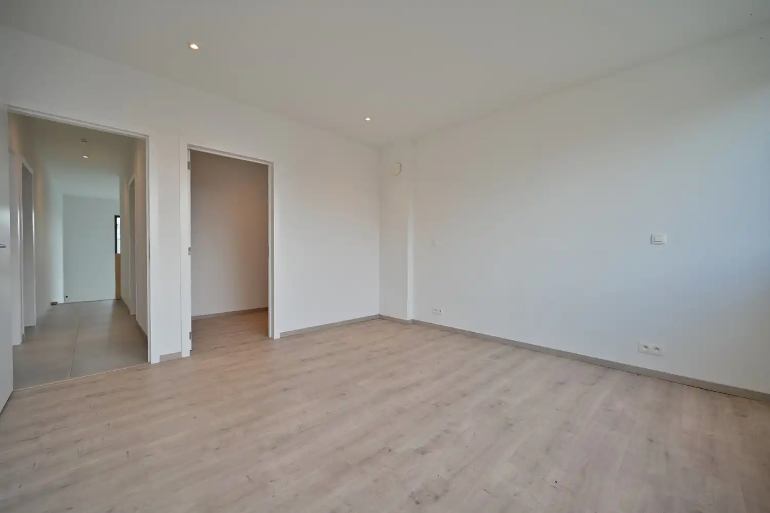 Moderne halfopen woning met 3 slaapkamers in het centrum van Lanaken foto 13