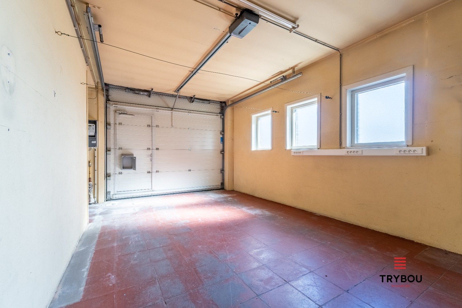 Gelijkvloerse woning met 2 garages in het centrum van Houthulst foto 20