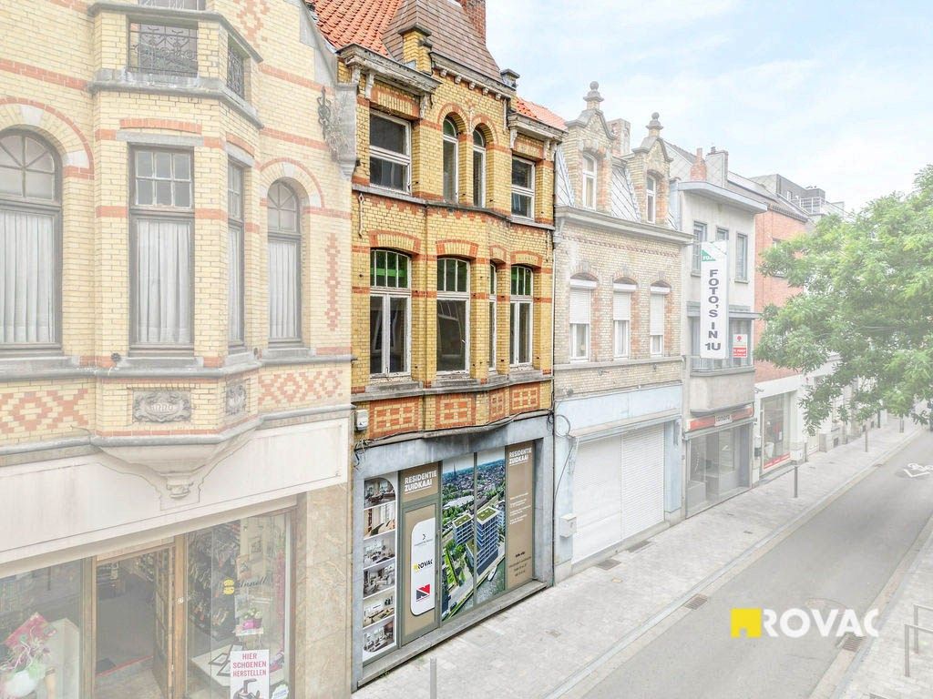 Te renoveren handelspand met woonst in hartje Izegem foto 2