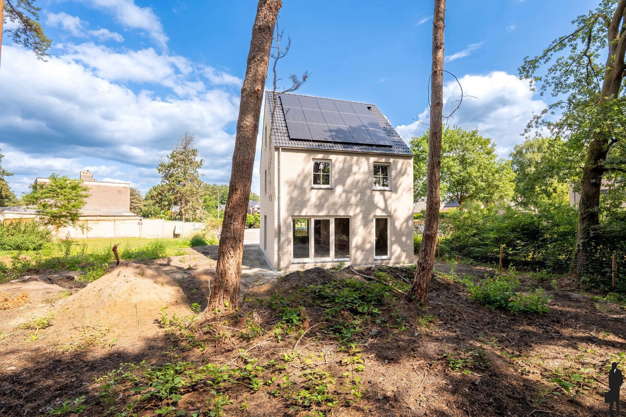 Nieuwbouwwoning met 3 slpk. op perceel van ca. 605m² foto 5