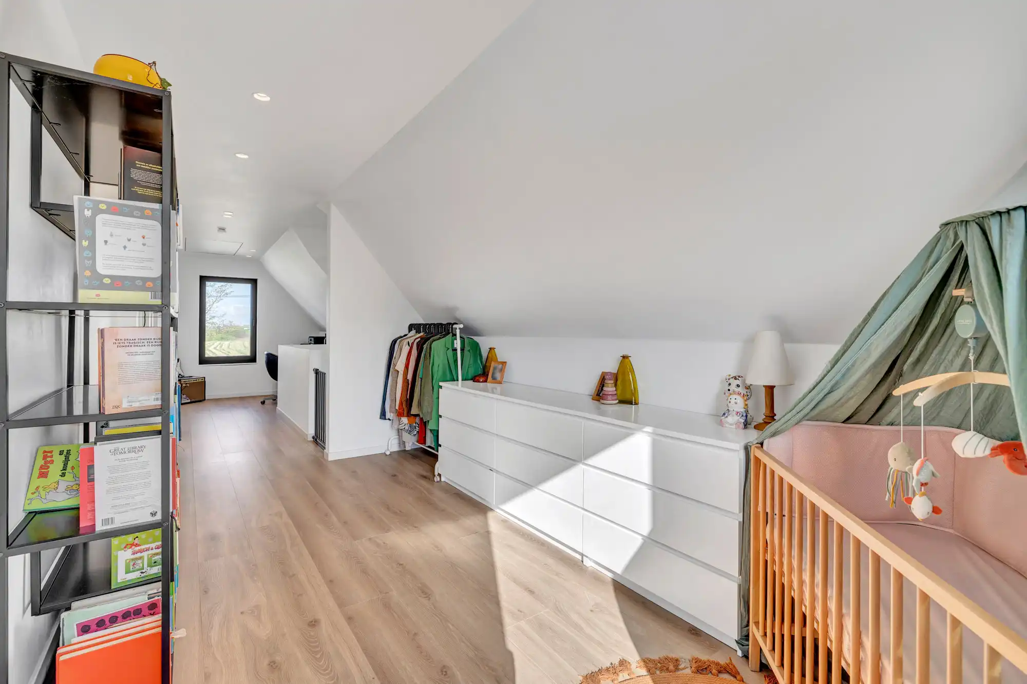 Energiezuinige alleenstaande woning met weide op 19a 37ca foto 35