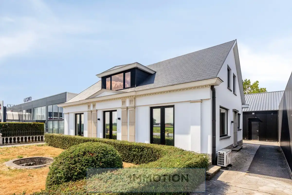 Bedrijfspand met woning en loods. foto 3