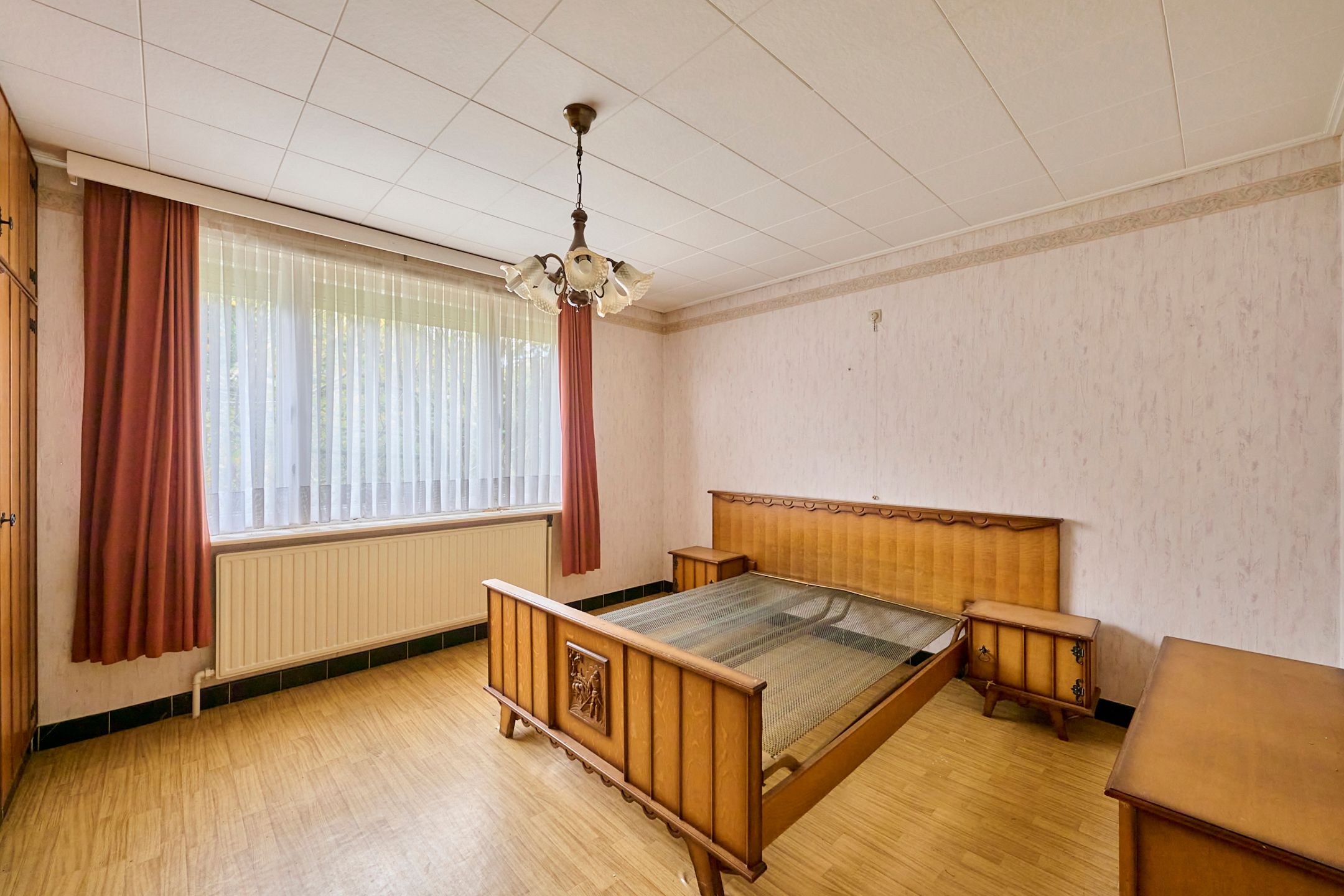 RUSTIG GELEGEN OP TE FRISSEN GEZINSWONING OP 6a in As. foto 8