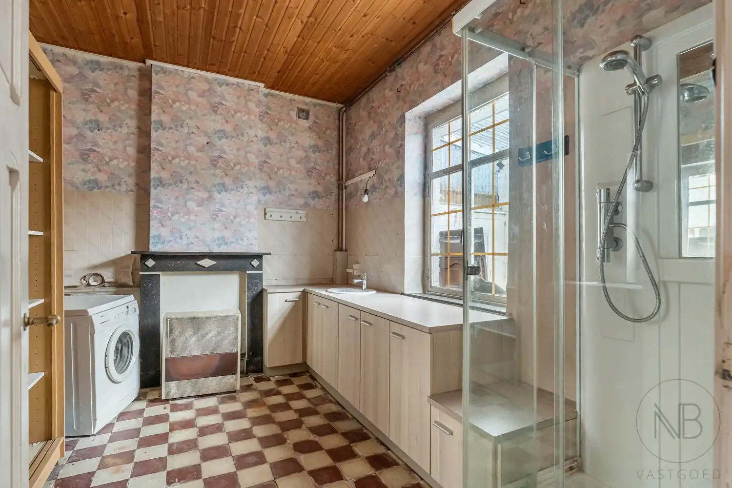 Karaktervolle woning met tal van mogelijkheden op een rustige ligging in Diepenbeek foto 18