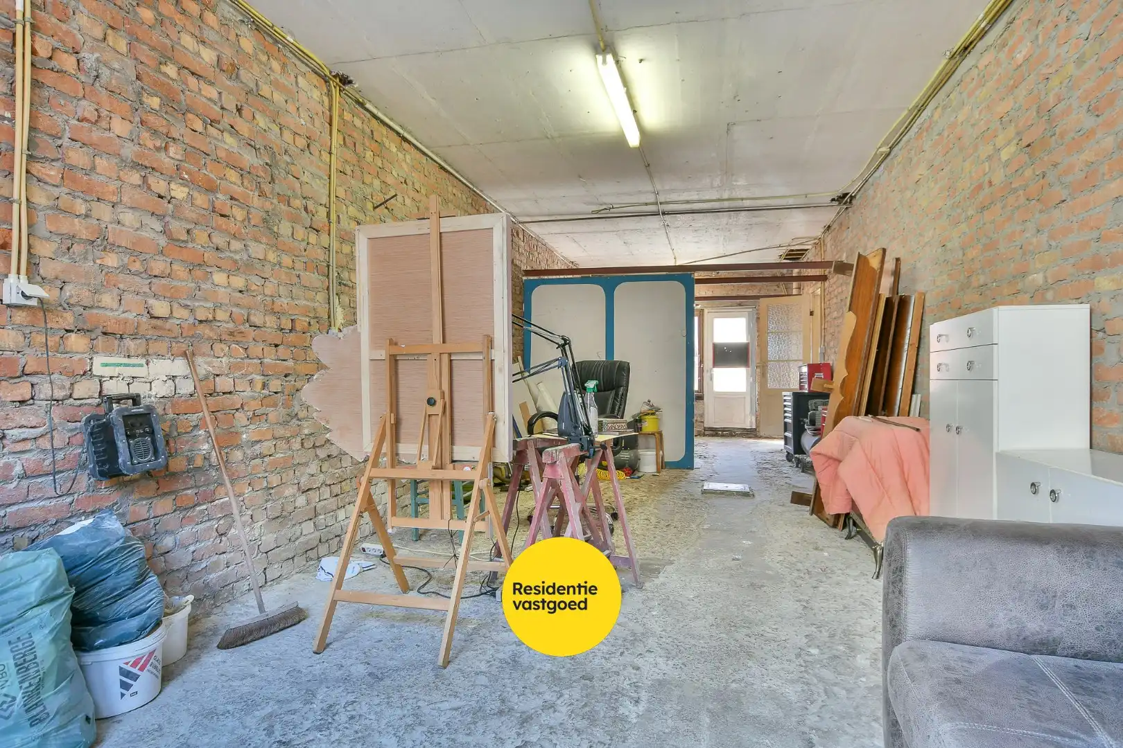 Rijwoning met veel potentieel, garage en tuin nabij centrum Blankenberge foto 11