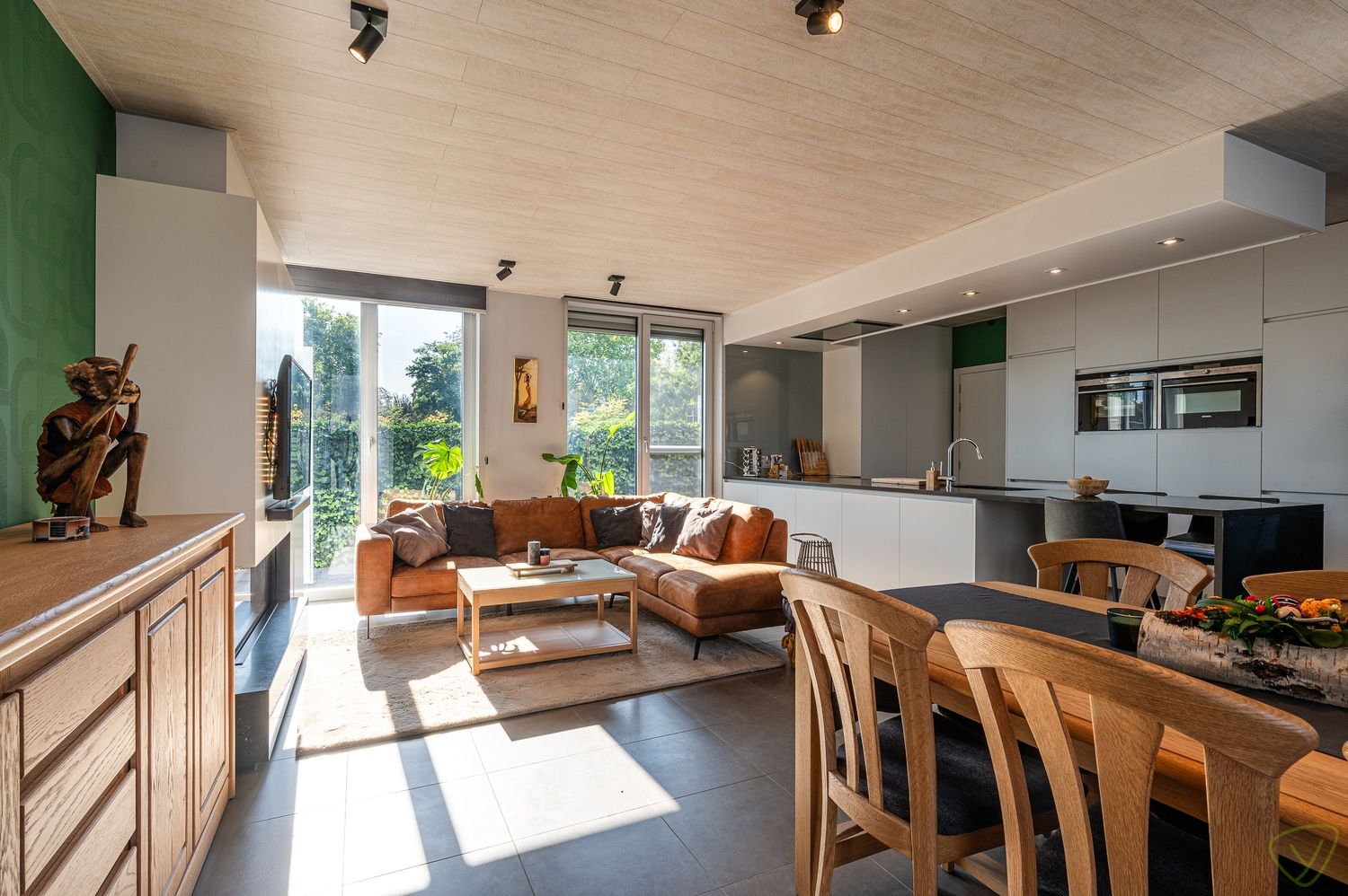 Instapklare woning met zonnige terrassen en garagebox foto 5